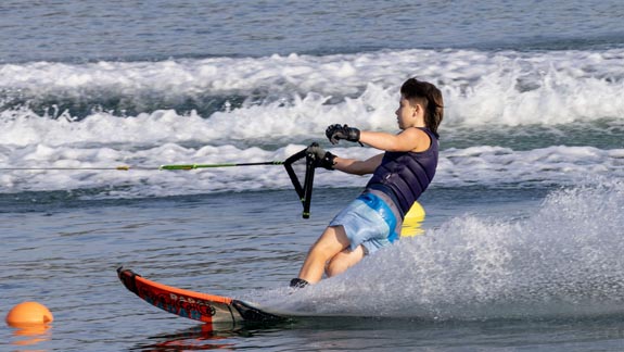 5E1A5693-alt.jpg from 2025 Easterns photo gallery.